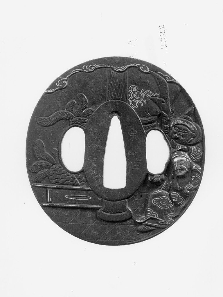 personaggi cinesi (recto)/ albero (pino), motivi floreali (verso) (guradamano da sciabola) di Tadashige - manifattura giapponese (metà sec. XIX)