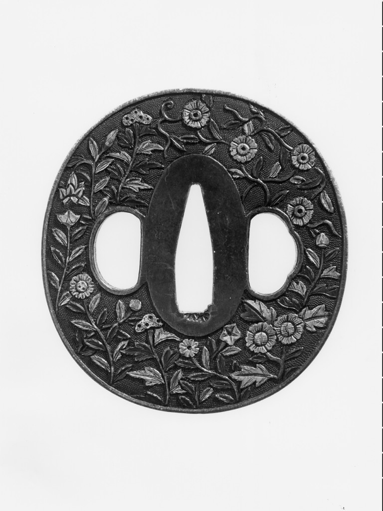 motivi decorativi floreali (recto e verso) (guradamano da sciabola) - manifattura giapponese (metà sec. XVIII)