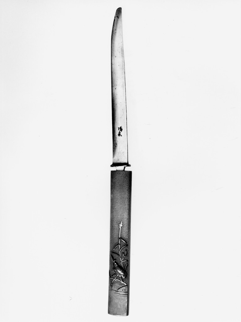 toro (recto)/ corvo, foglie (verso) (coltellino - kozuka, elemento d'insieme) - manifattura giapponese (terzo quarto sec. XVIII)