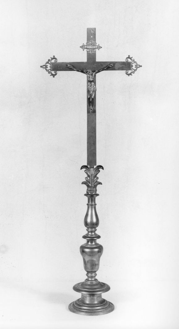Cristo crocifisso (croce d'altare) - bottega toscana (seconda metà sec. XVII)
