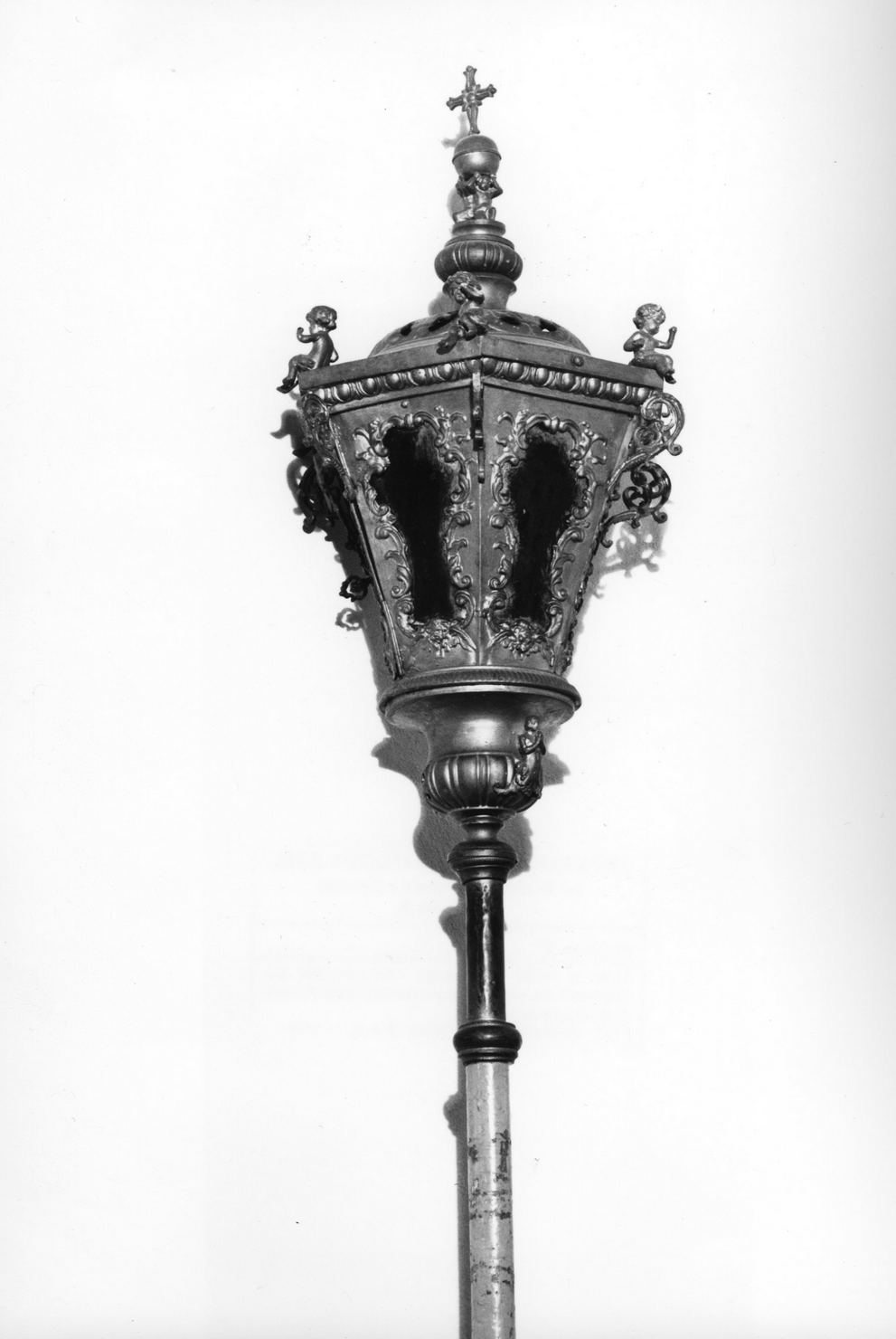 lanterna processionale, serie - bottega toscana (prima metà sec. XIX)