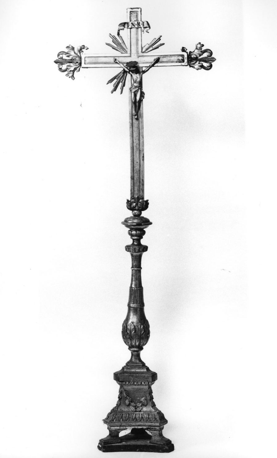 croce d'altare, elemento d'insieme - bottega toscana (sec. XIX)