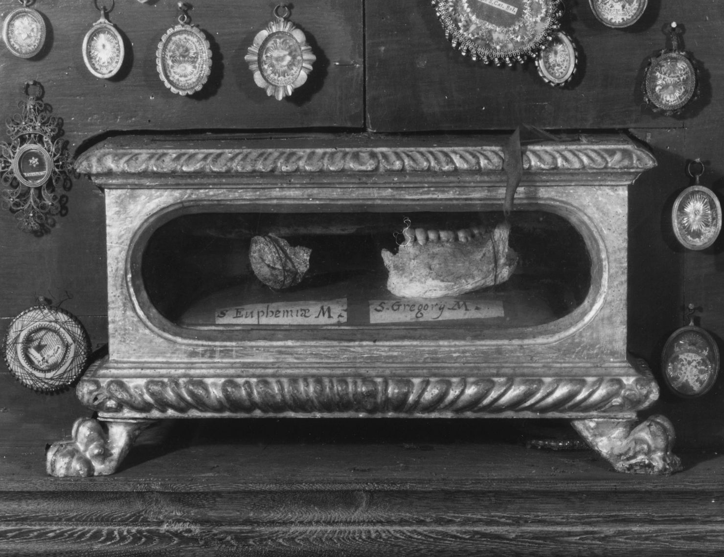 reliquiario a teca - a urna - bottega toscana (prima metà sec. XVII)