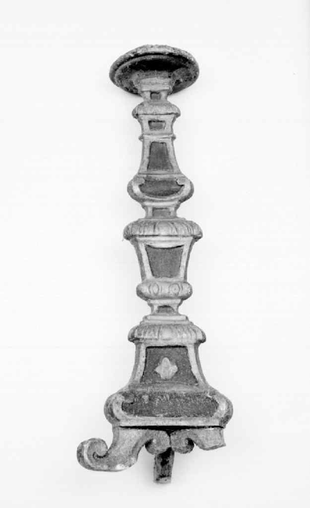 candeliere d'altare - produzione toscana (sec. XVIII)