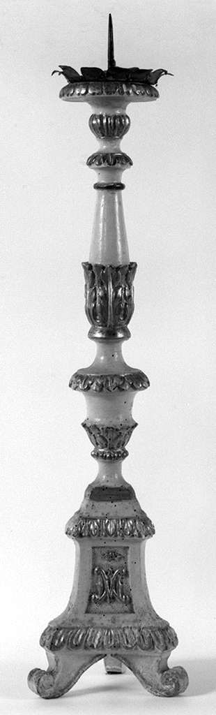 motivi decorativi vegetali (candeliere d'altare, serie) - bottega senese (secc. XVIII/ XIX)