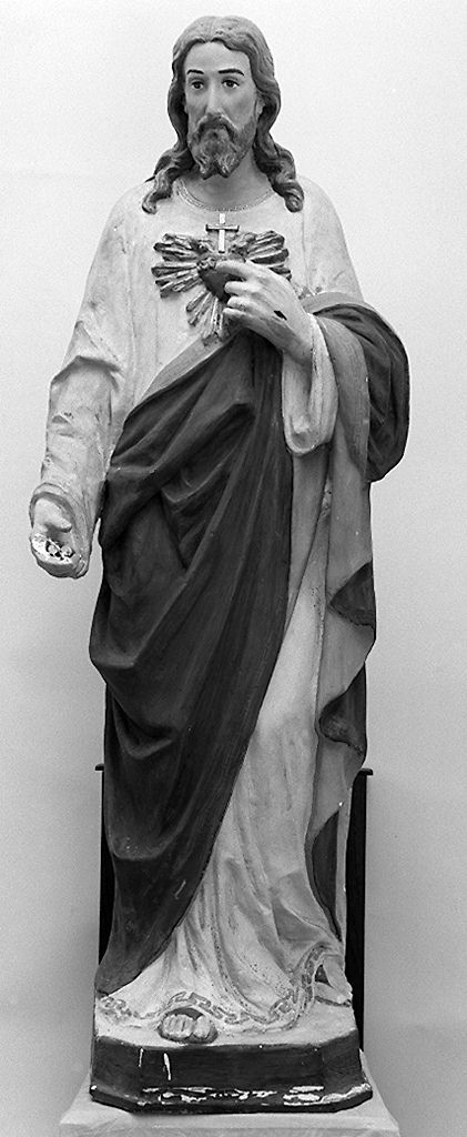 Cristo mostra il Sacro Cuore (statua) - bottega toscana (primo quarto sec. XX)
