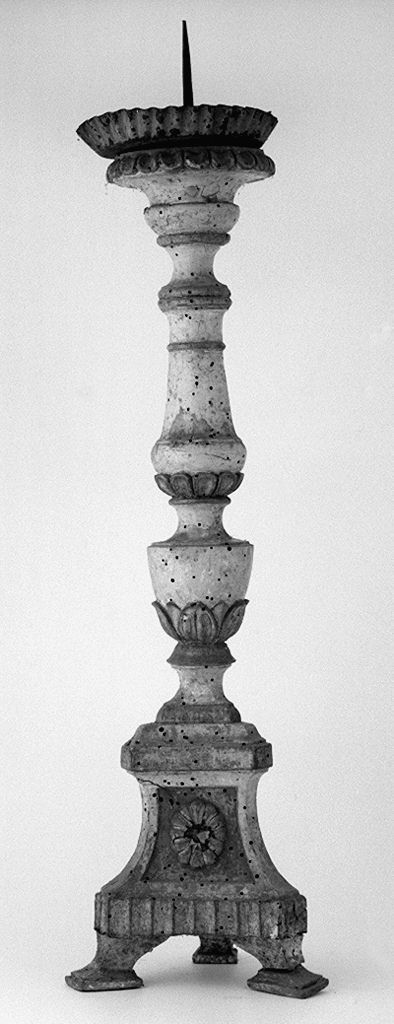 motivi decorativi vegetali (candeliere d'altare, elemento d'insieme) - bottega toscana (fine/inizio secc. XVIII/ XIX)
