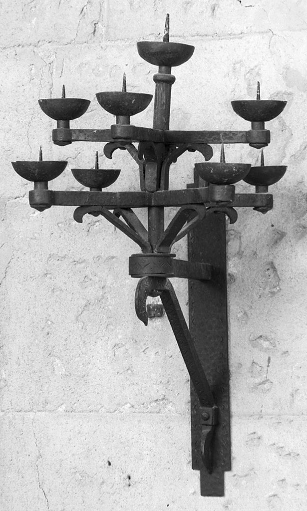 motivi decorativi geometrici (candeliere da parete, serie) - produzione toscana (secc. XIX/ XX)