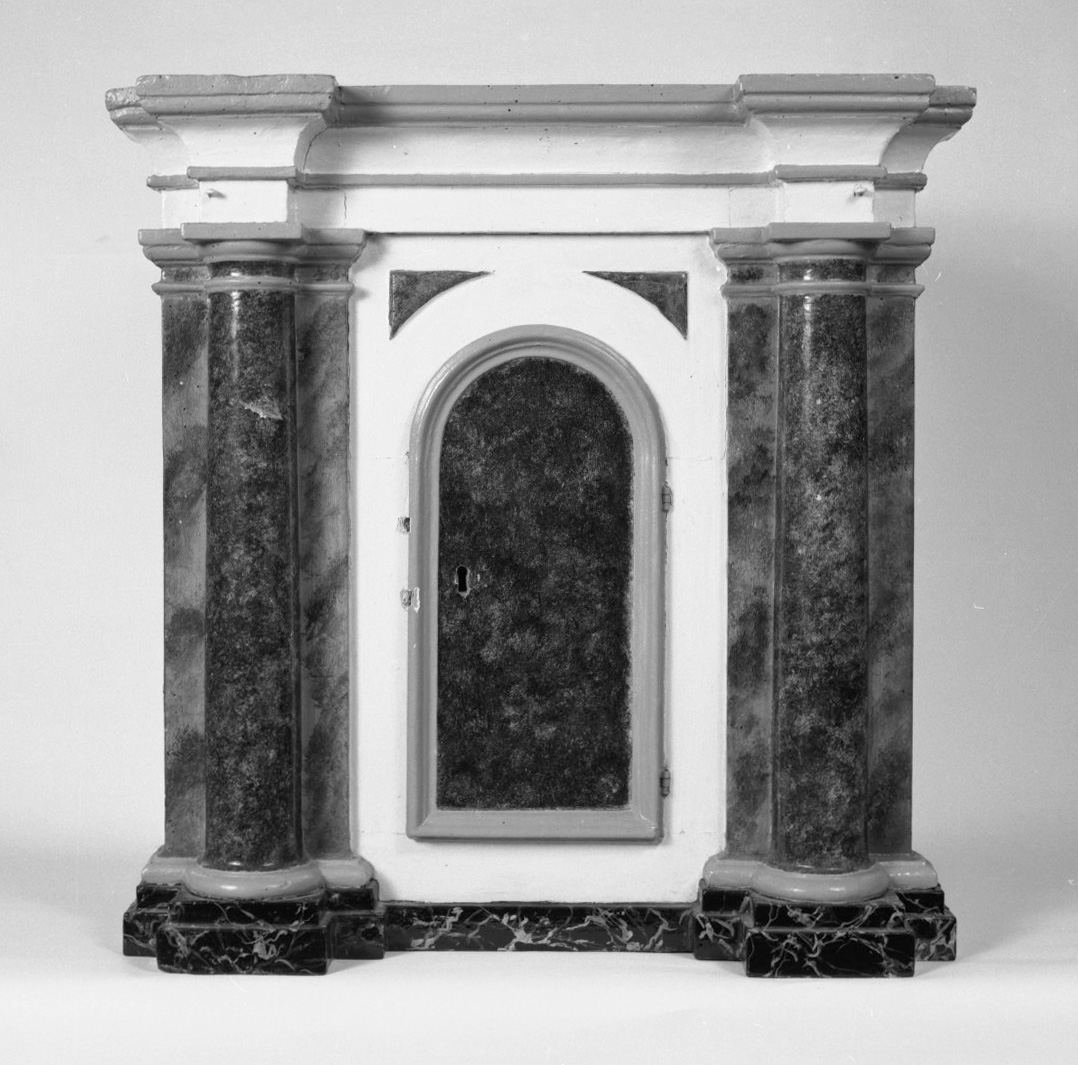 tabernacolo - a frontale architettonico - bottega senese (terzo quarto sec. XVII)