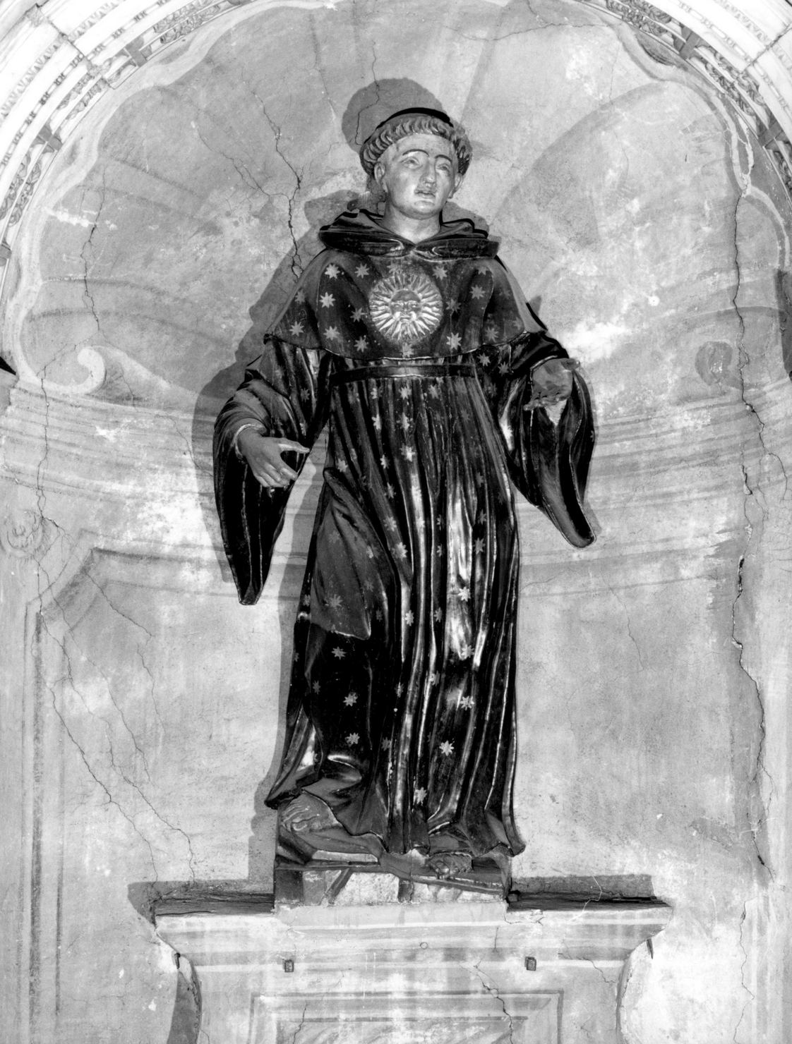 San Nicola da Tolentino (statua, elemento d'insieme) - ambito senese (sec. XVII)