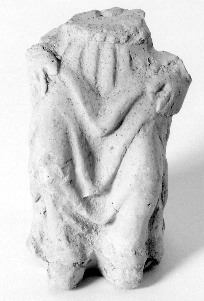 figura femminile seduta (statuetta, frammento) - manifattura senese (prima metà sec. XVI)
