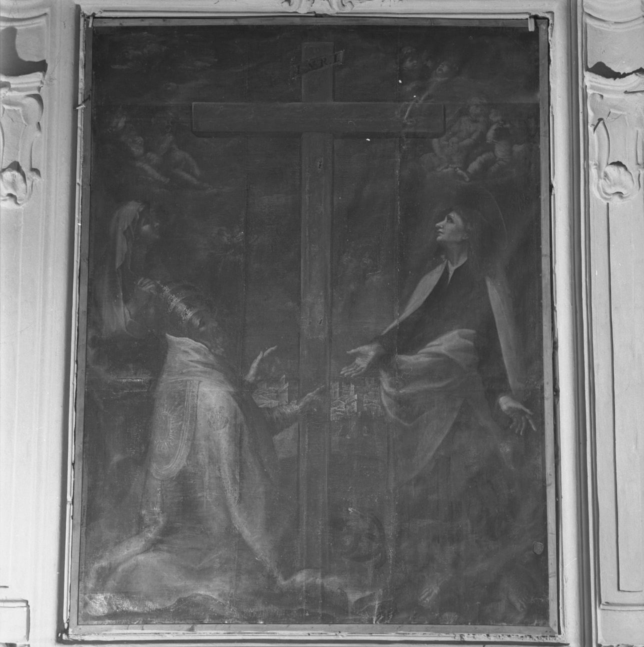 adorazione della croce con la Madonna, San Clemente e San Giovanni Evangelista (dipinto, elemento d'insieme) di Nasini Francesco (sec. XVII)