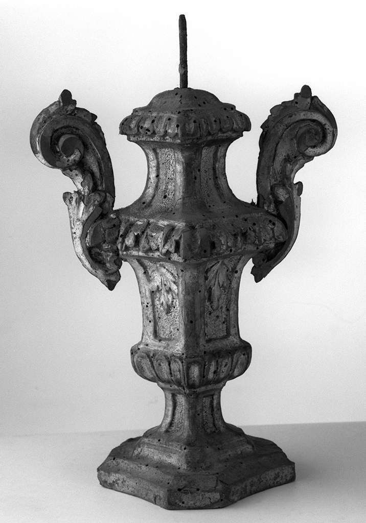 motivi decorativi vegetali (vaso d'altare con composizione floreale, serie) - bottega toscana (seconda metà sec. XVIII)