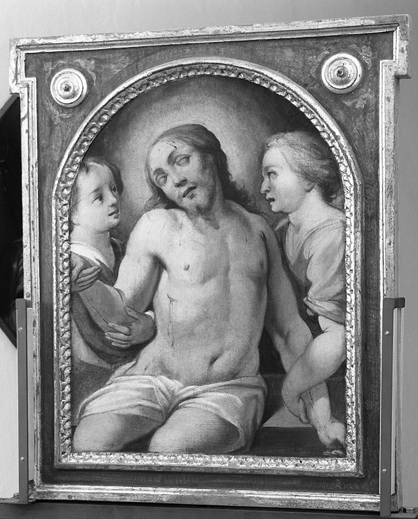 Cristo in pietà sorretto da angeli (testiera di cataletto, elemento d'insieme) di Salimbeni Simondio (sec. XVII)