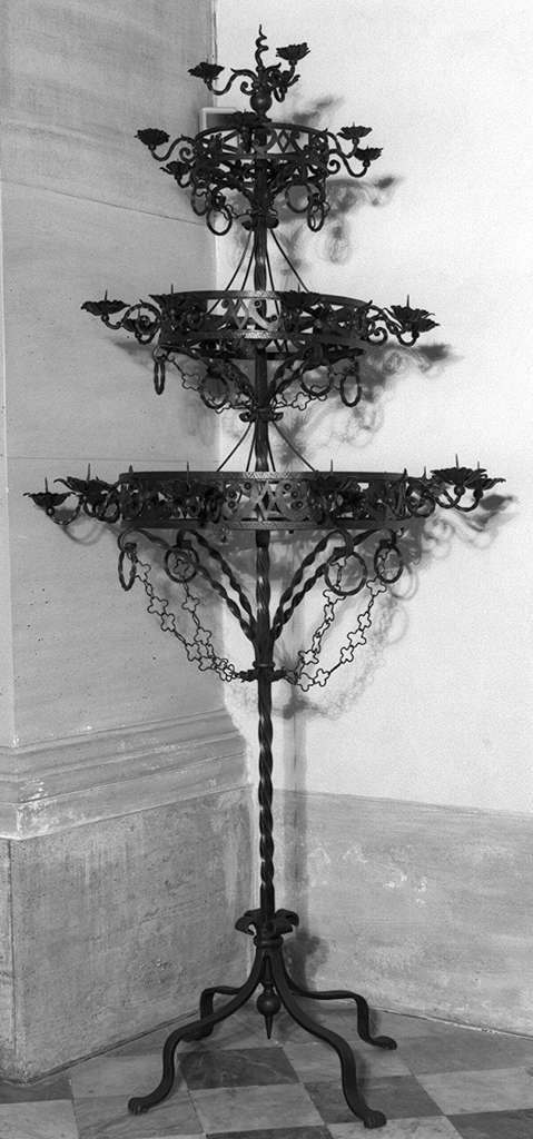 monogramma mariano (candelabro) - bottega toscana (secc. XIX/ XX)