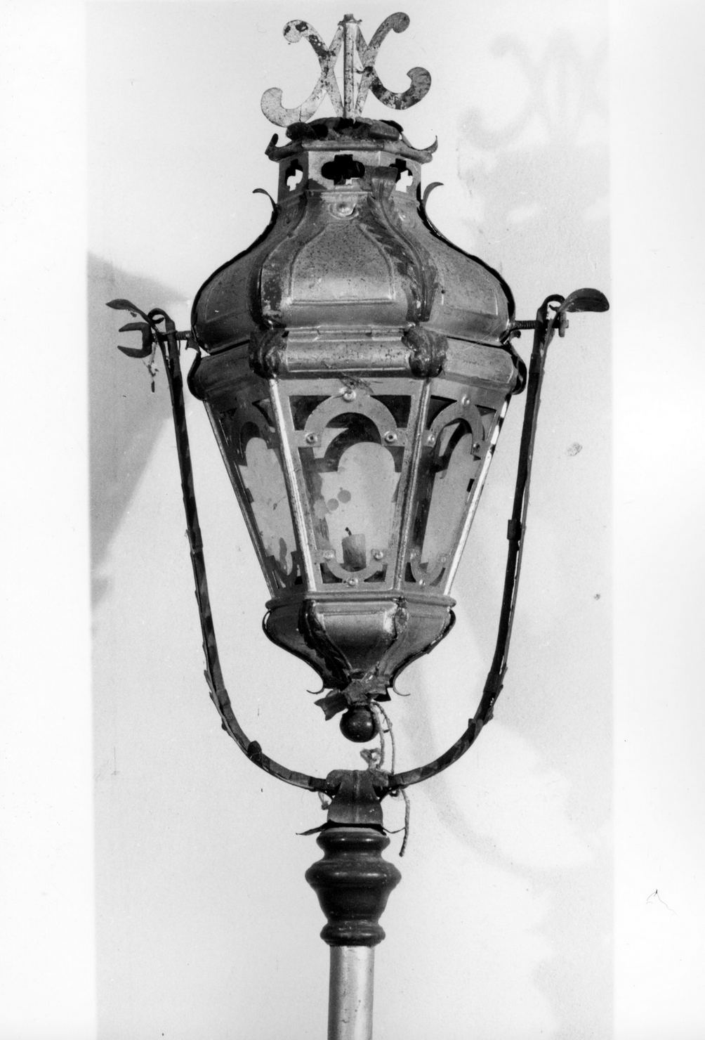 lanterna processionale, serie - bottega senese (sec. XIX)