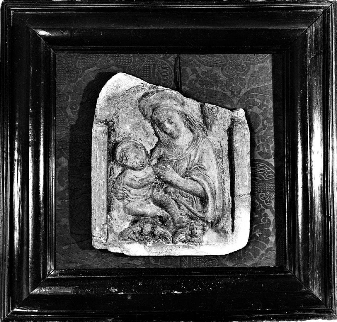 Madonna con Bambino (rilievo) - bottega toscana (sec. XVI)