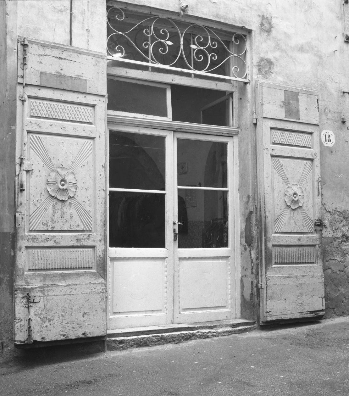 porta di Comastri Antonio (bottega) (fine/inizio secc. XIX/ XX)