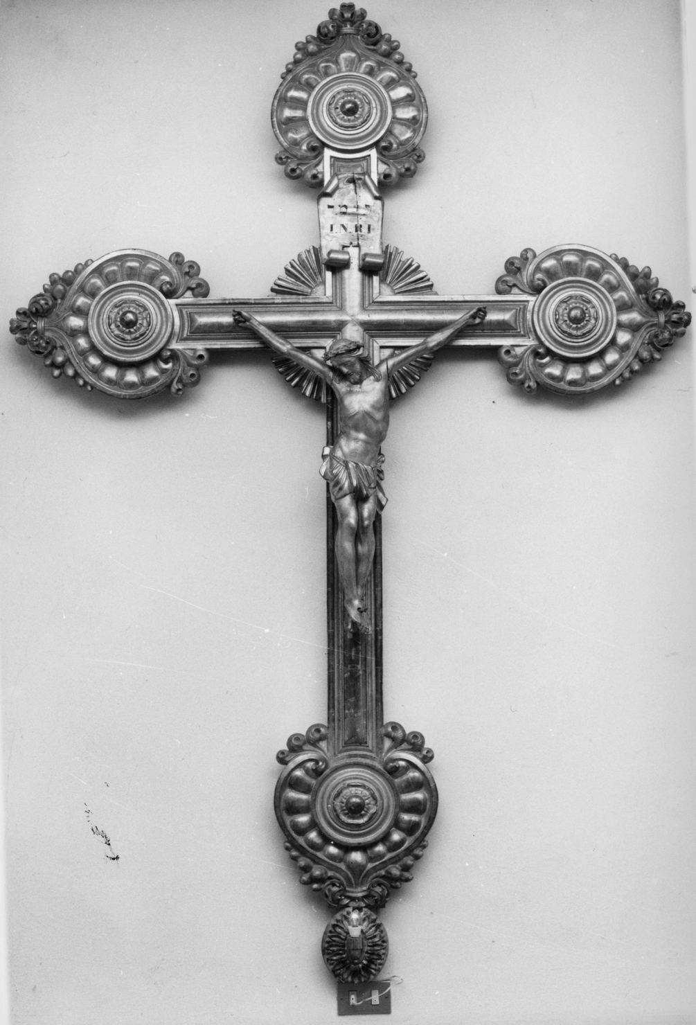 Cristo crocifisso (croce processionale) - bottega italiana (seconda metà sec. XVIII)