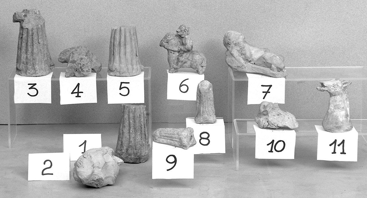 figura femminile (statuetta, frammento) - manifattura senese (seconda metà sec. XV)