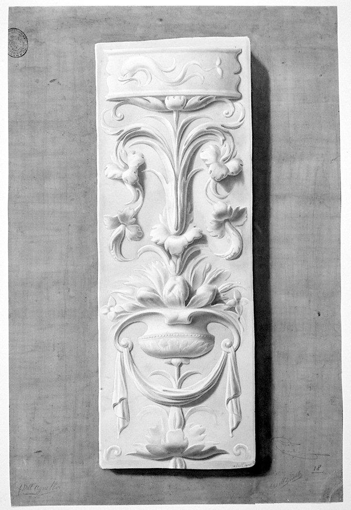 motivi decorativi a candelabra (disegno) di Dell'Agnello Artidoro (sec. XX)