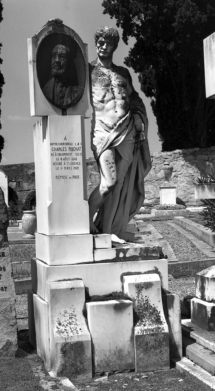 monumento funebre di Romanelli Raffaello (sec. XX)