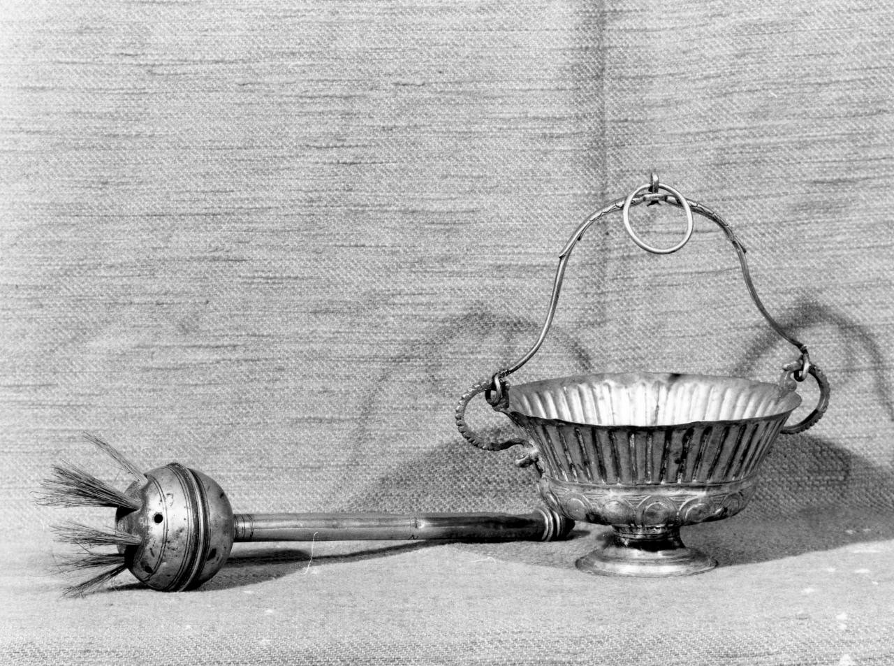 secchiello per l'acqua benedetta - bottega toscana (fine/inizio secc. XVII/ XVIII)