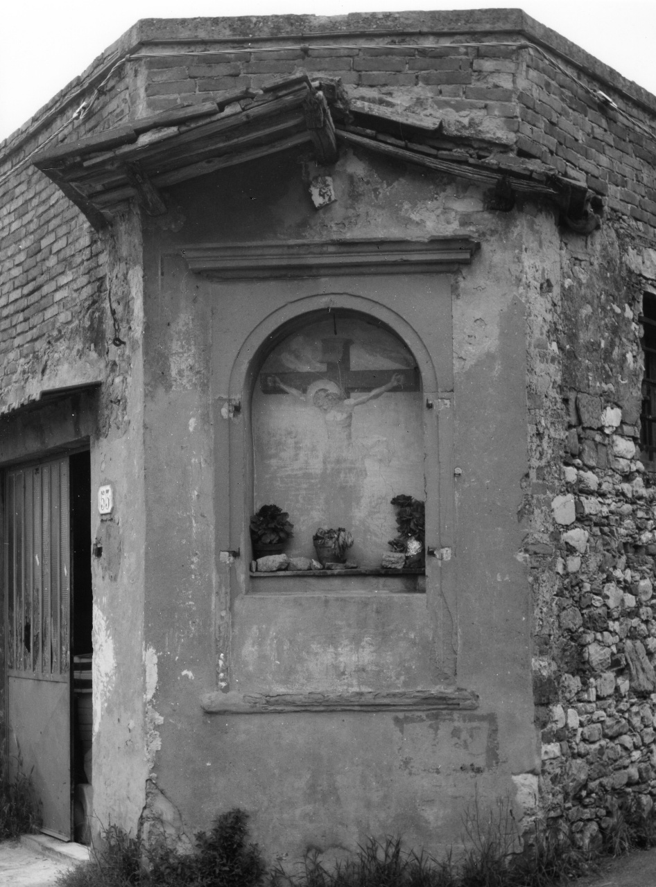 Cristo crocifisso (edicola) - manifattura toscana, ambito toscano (seconda metà sec. XVIII, sec. XX)