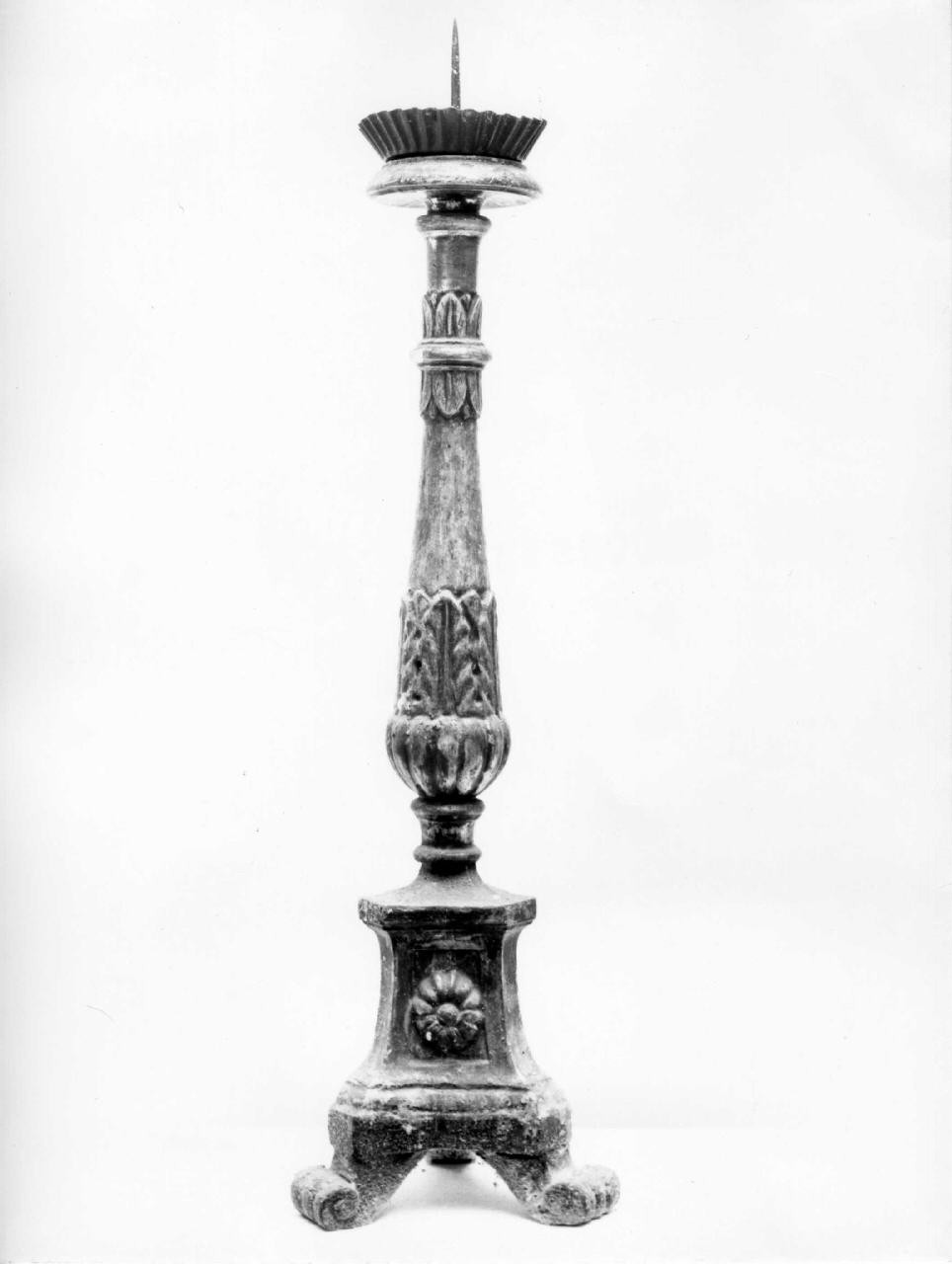 candelabro da chiesa, serie - bottega toscana (fine/inizio secc. XVIII/ XIX)