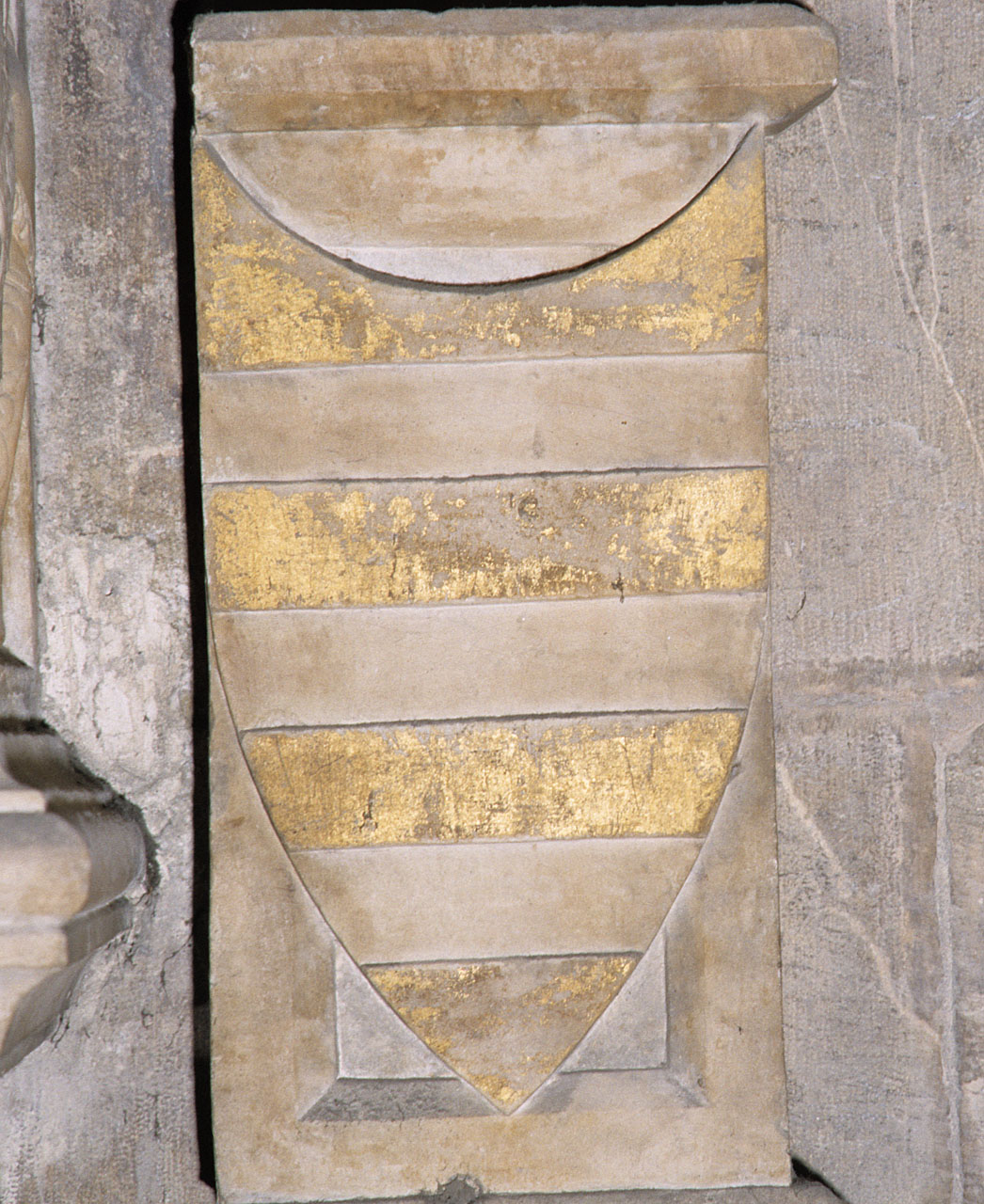 stemma gentilizio (rilievo) - bottega fiorentina (sec. XIX)
