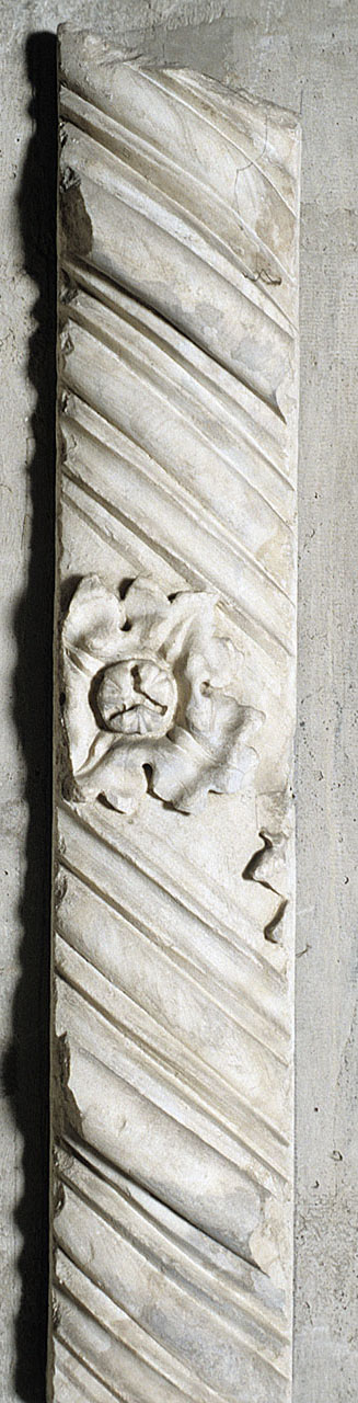 colonnina tortile, frammento di Arnolfo di Cambio (bottega) (secc. XIII/ XIV)