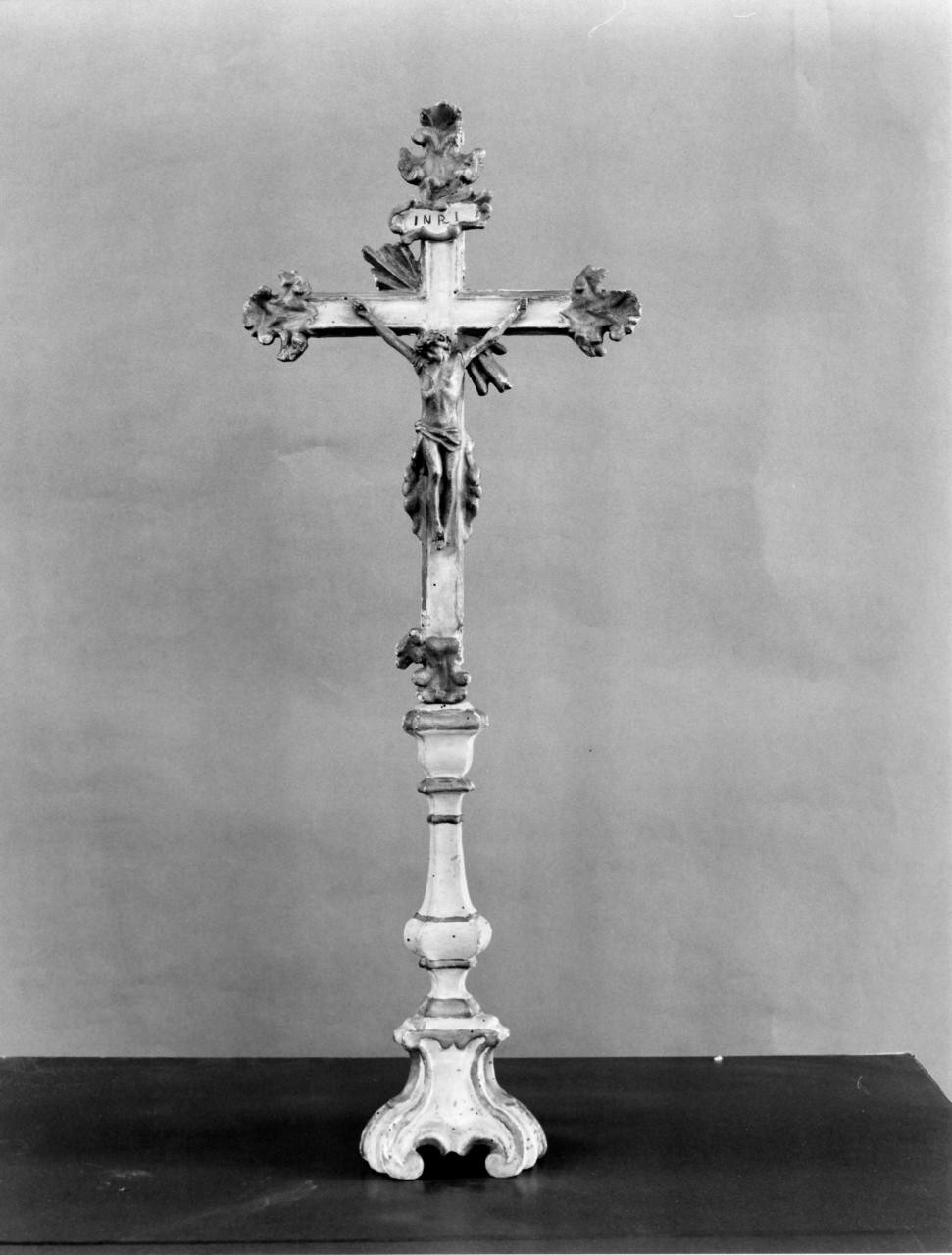 Cristo crocifisso (croce d'altare) - manifattura toscana (seconda metà sec. XVIII)