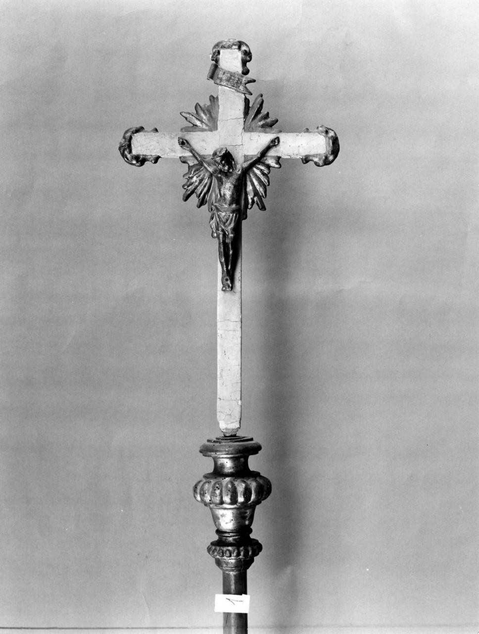 croce processionale - manifattura toscana (prima metà sec. XIX)