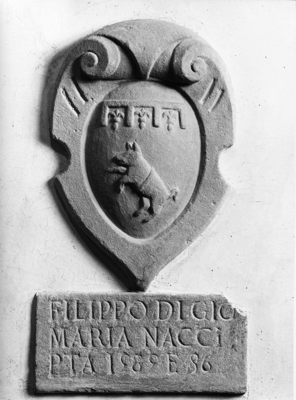 stemma gentilizio del podestà Filippo Nacci, stemma gentilizio (rilievo) - manifattura toscana (sec. XVI)