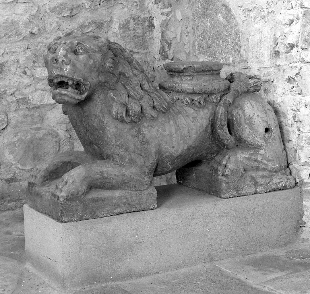 leone (scultura, elemento d'insieme) - produzione Italia settentrionale (ultimo quarto sec. XIII)