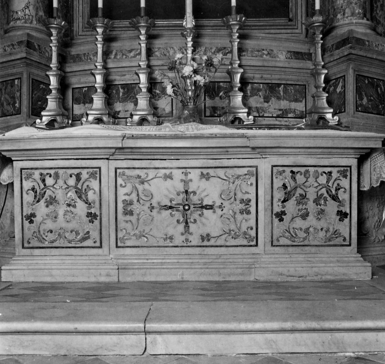 altare - a blocco - bottega toscana (inizio sec. XVIII)