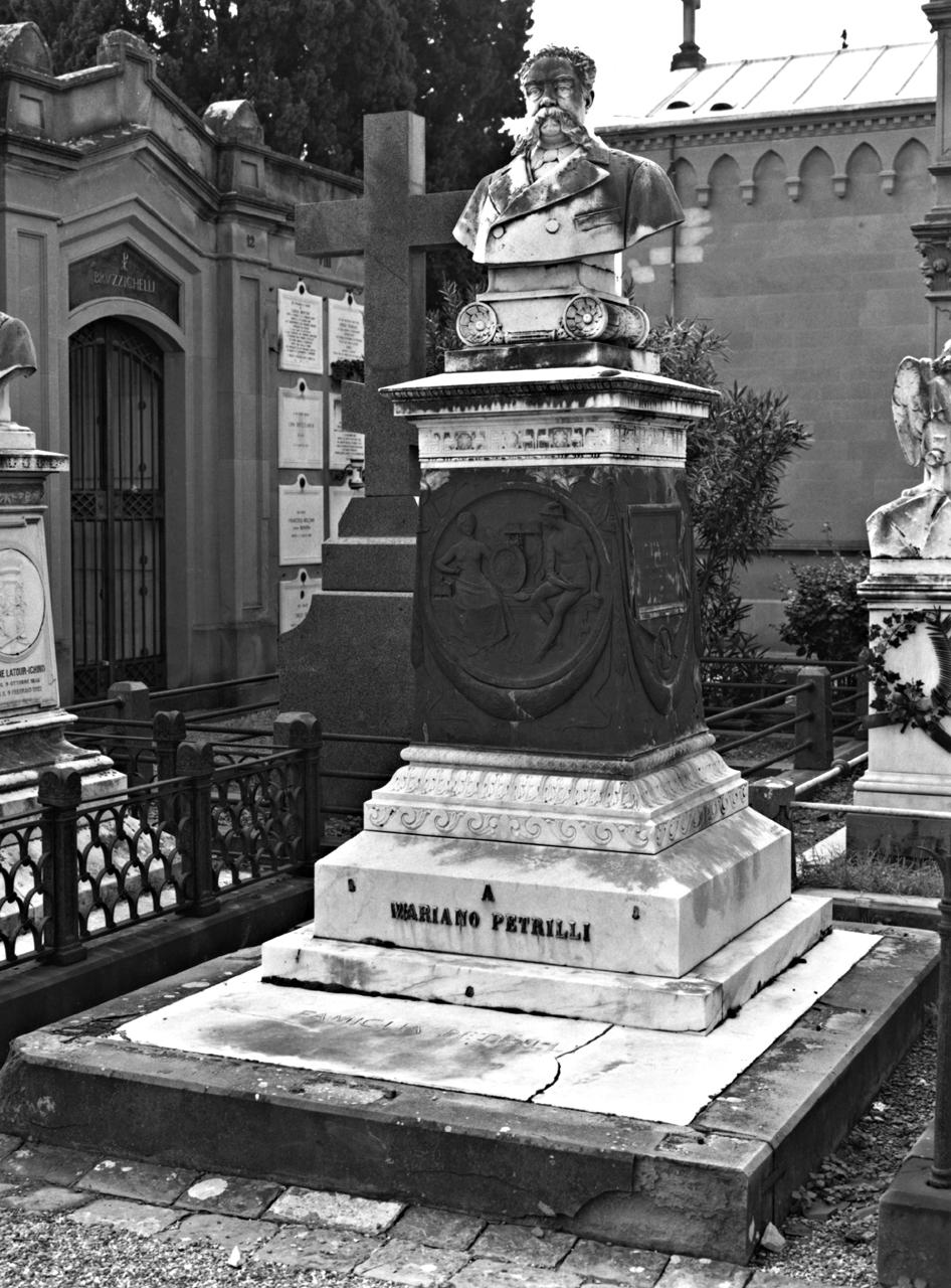 monumento funebre di Petrilli Aristide (sec. XIX)