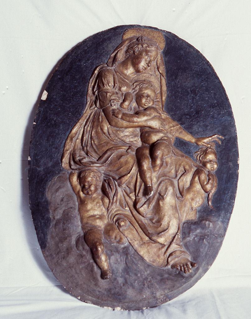 Madonna con Bambino in gloria (rilievo) - ambito fiorentino (primo quarto sec. XVI)