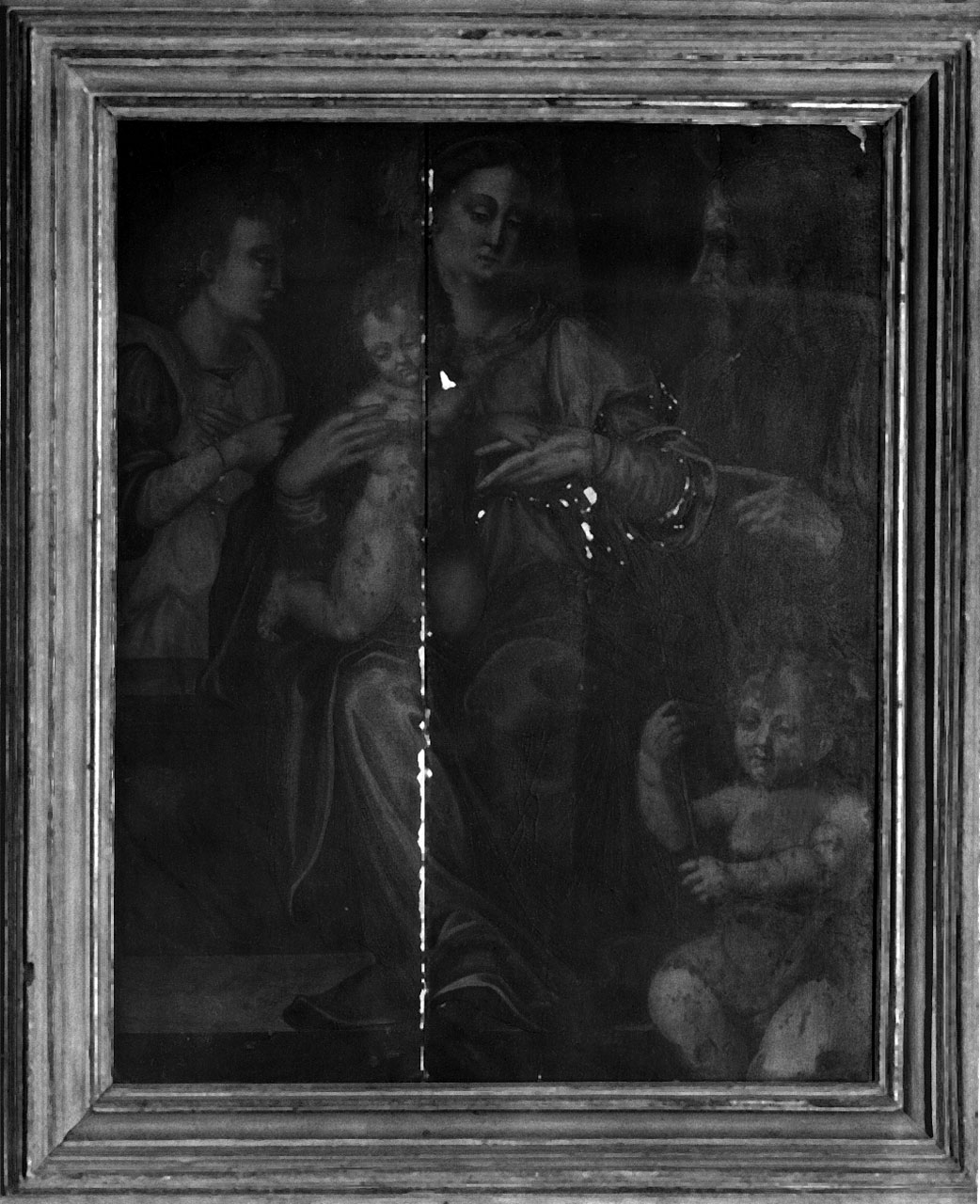 Sacra Famiglia con San Giovanni Battista bambino (dipinto) di Portelli Carlo (maniera) (terzo quarto sec. XVI)
