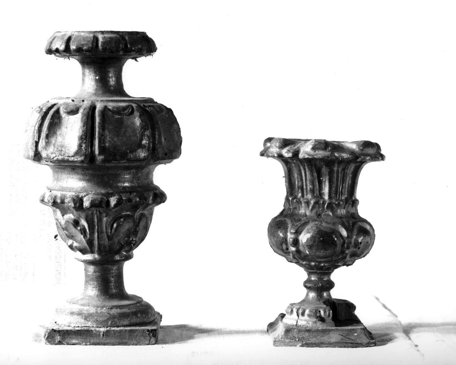 vaso d'altare con composizione floreale - bottega toscana (sec. XVIII)