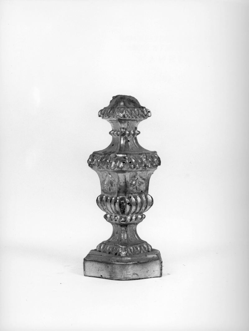 vaso d'altare con composizione floreale, opera isolata - bottega senese (sec. XVIII)