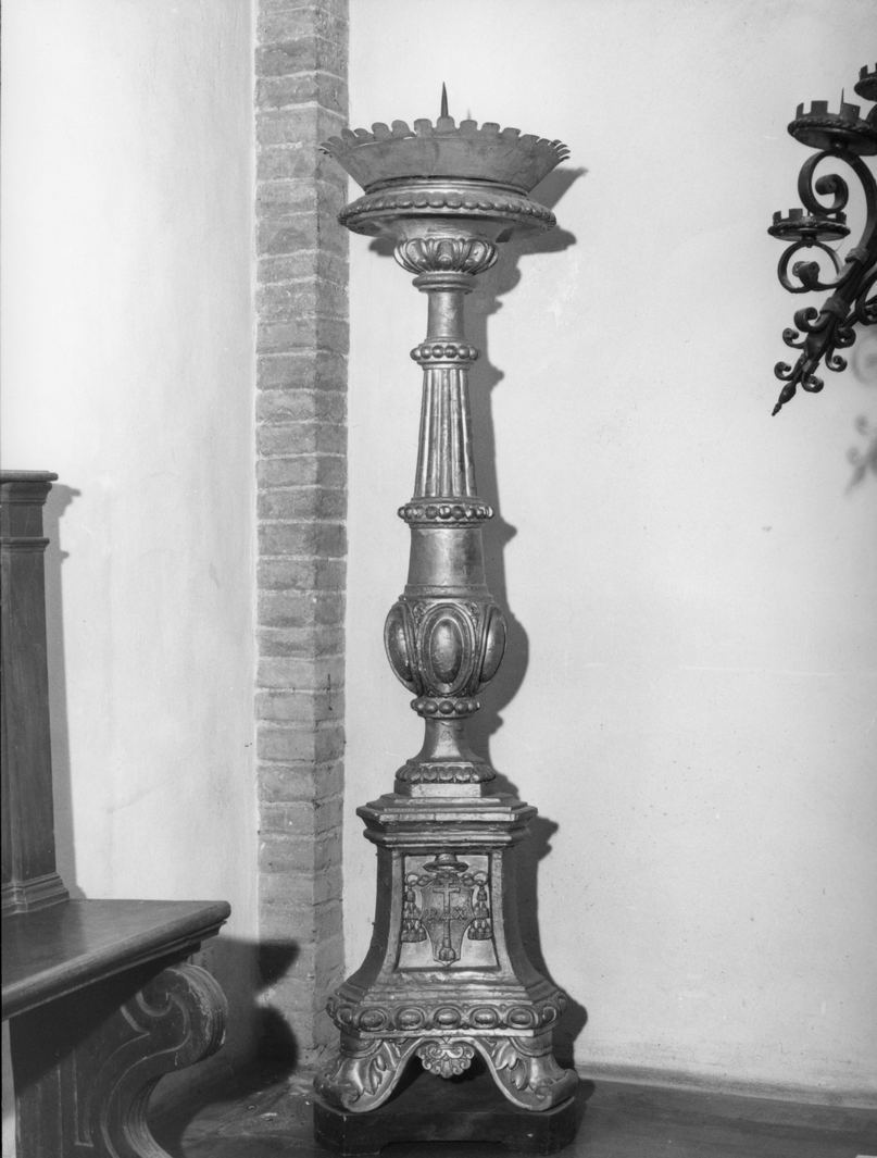 stemma prelatizio (candeliere, serie) - bottega toscana (seconda metà sec. XVIII)