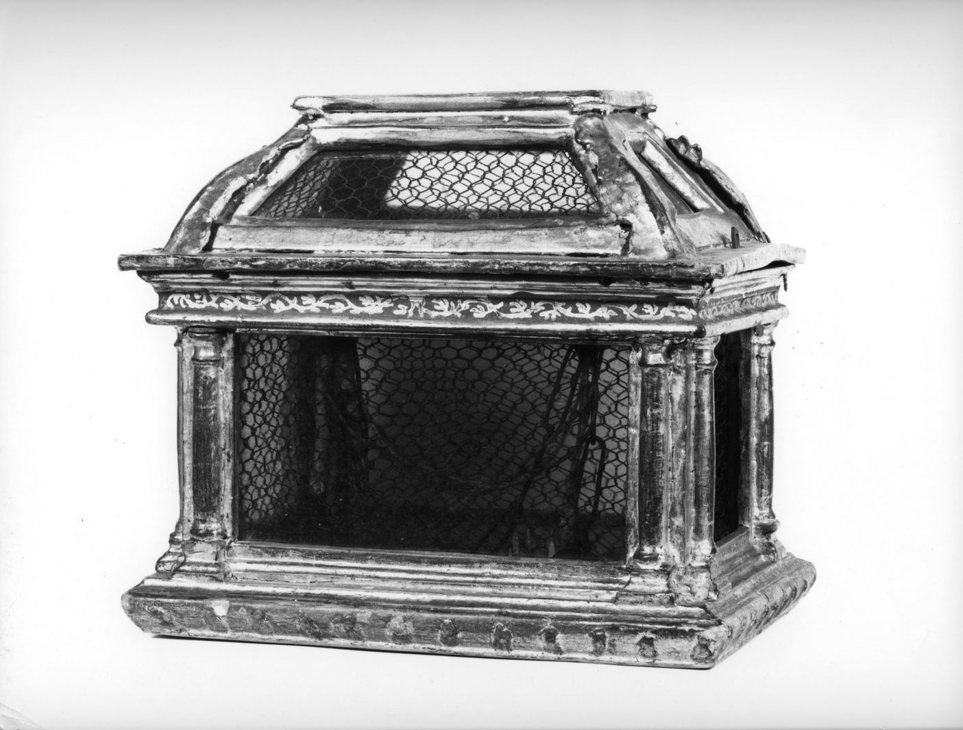 reliquiario a teca - a urna - bottega senese (prima metà sec. XVII)