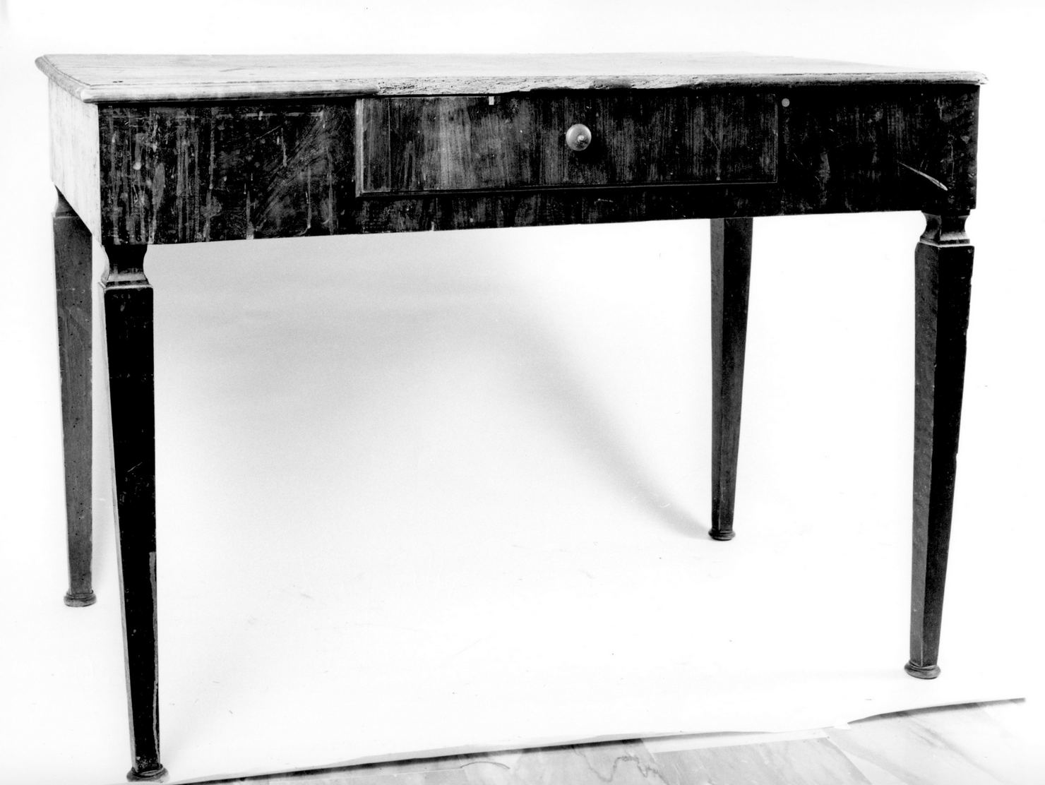tavolo, opera isolata - manifattura senese (ultimo quarto sec. XVIII)