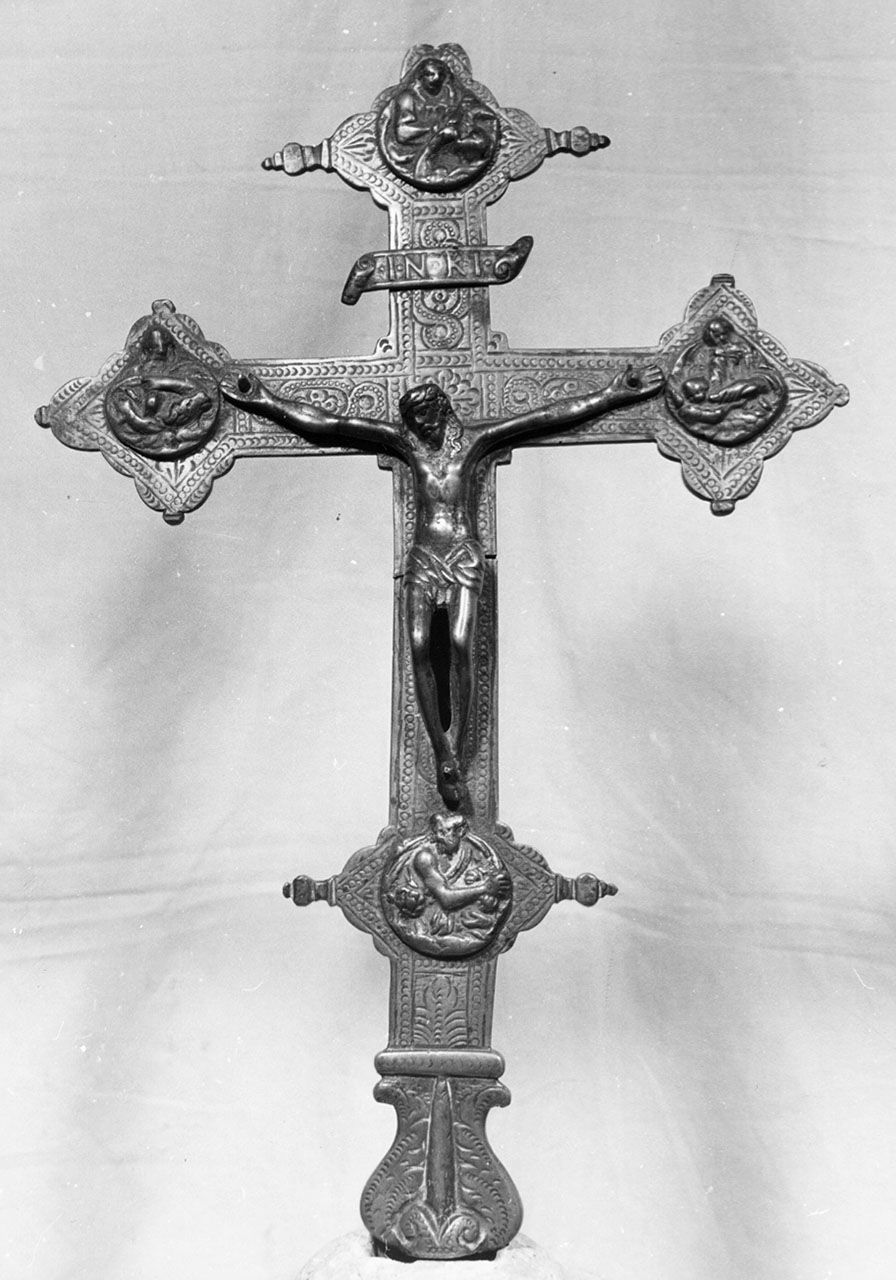 croce processionale - bottega toscana (fine/inizio secc. XVI/ XVII)