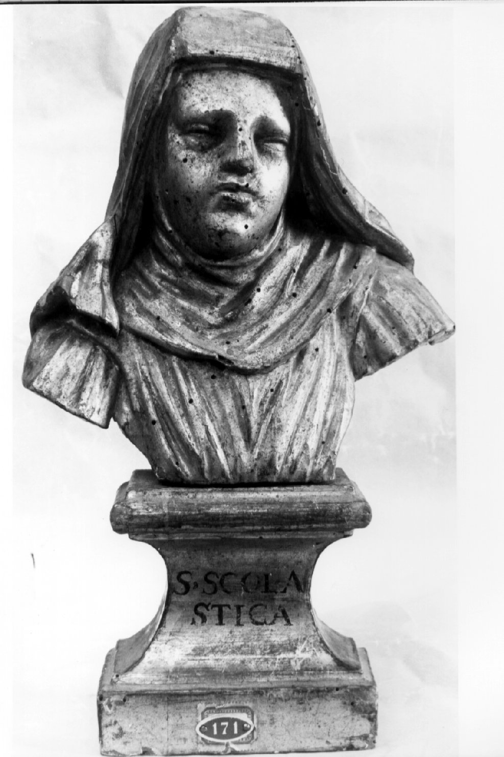 Santa Scolastica (statua, serie) - bottega umbra (seconda metà sec. XVII)