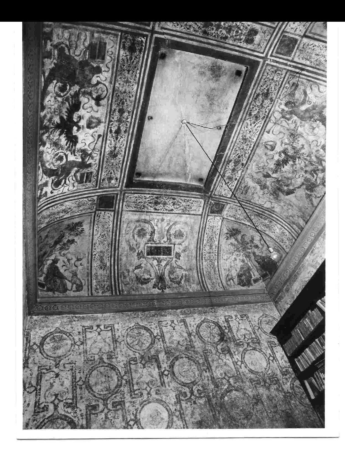 motivi decorativi a grottesche (dipinto, opera isolata) di Gherardi Cristoforo (bottega) (prima metà sec. XVI)