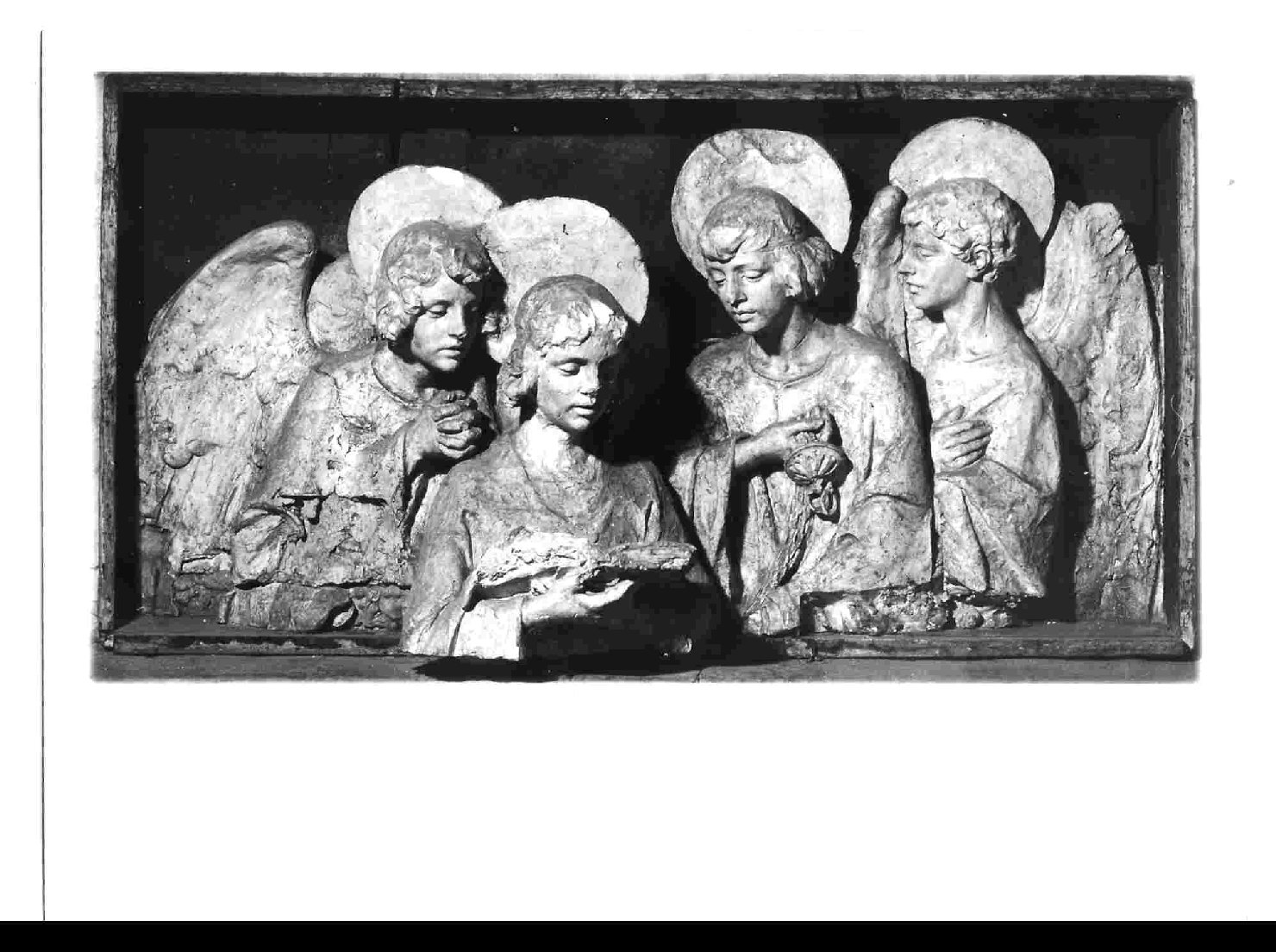 angeli musicanti (rilievo, opera isolata) di Palazzi Elmo (inizio sec. XX)