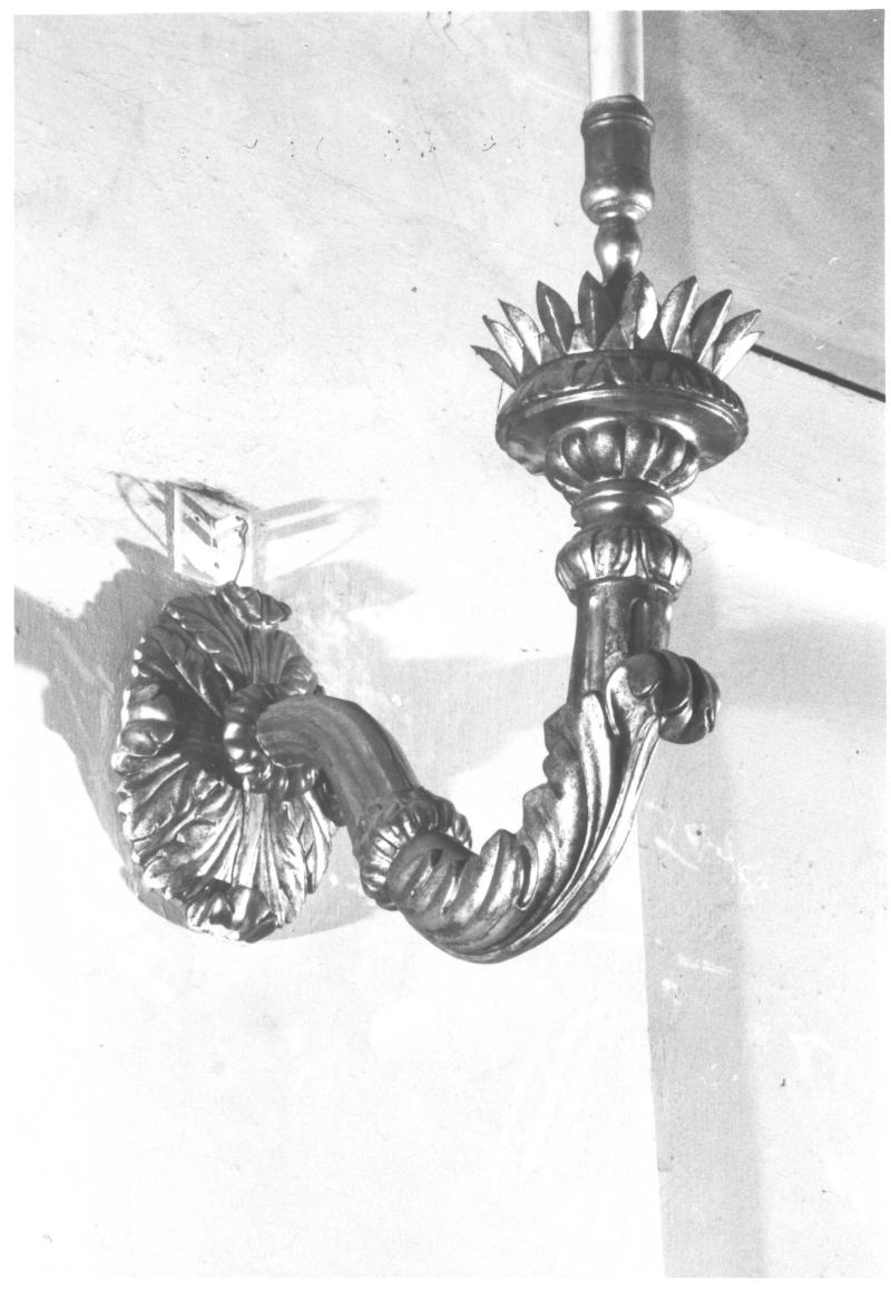 candeliere da parete di chiesa, serie - bottega umbra (seconda metà sec. XIX)