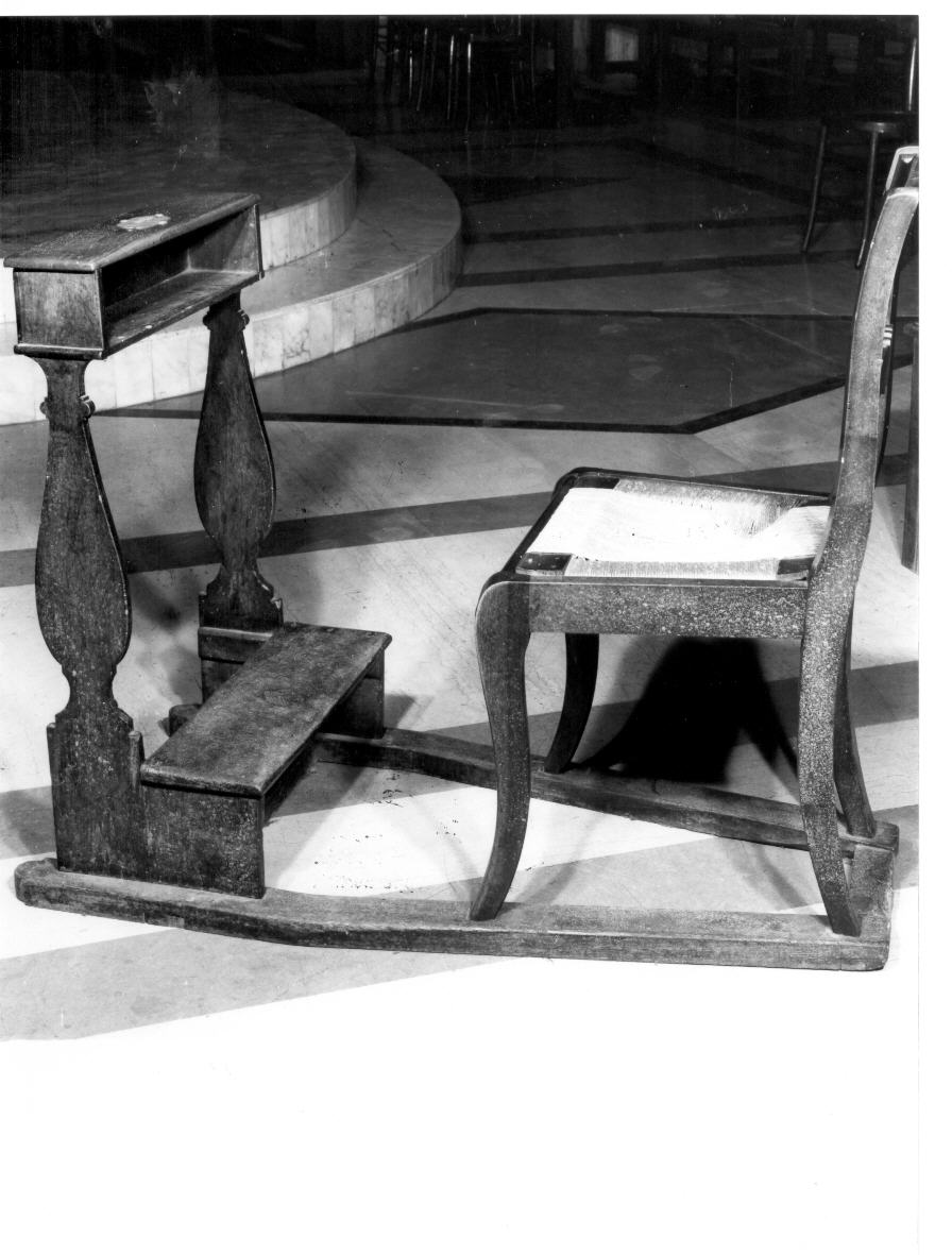 sedia con inginocchiatoio - bottega umbra (sec. XVIII, sec. XIX)